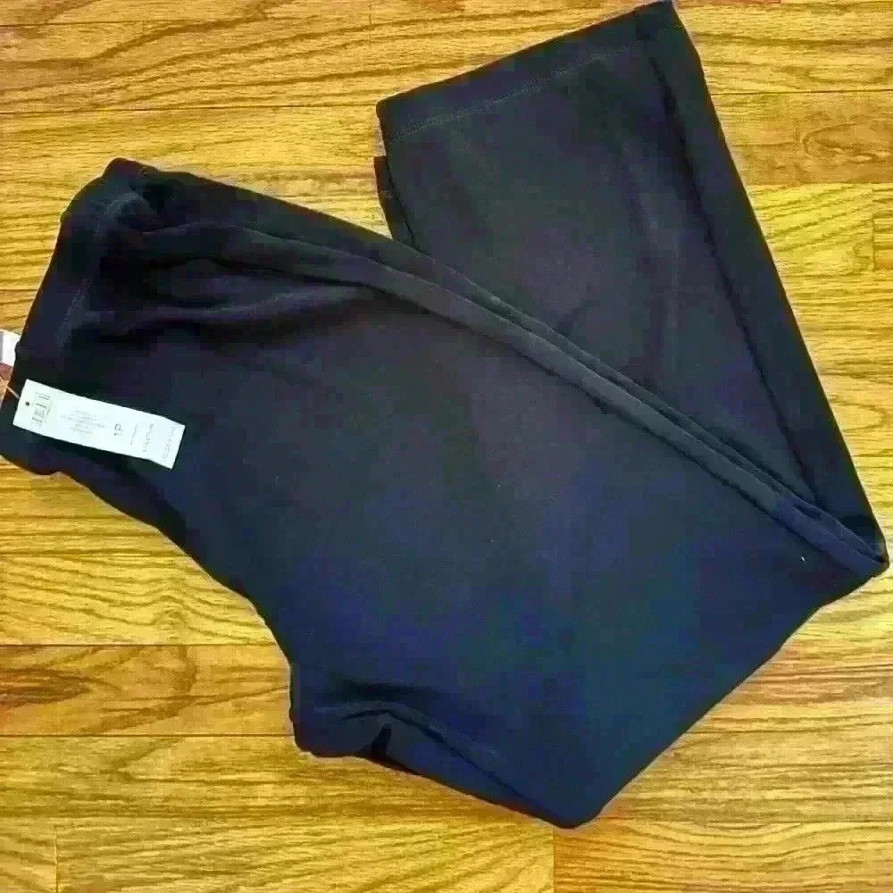 NWT Chico’s Travelers Size 8P (1P in Chicos sizing)